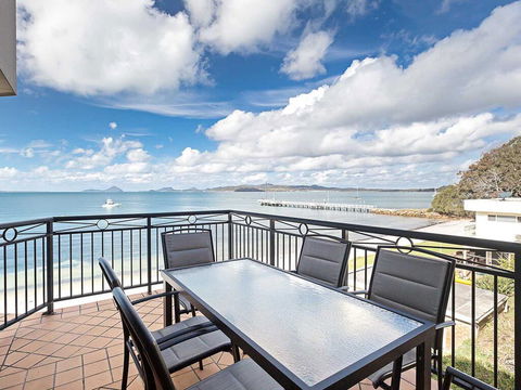 2/137 Soldiers Point Road - Luxury Unit On The Waterfront With Aircon And Free Unlimited Wi Fi - Holiday Find 0