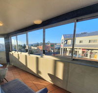 20 Lakeview Plaza - Holiday Find