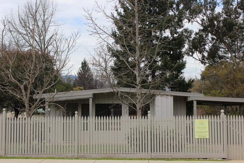 20 Toorak Rd, Bright - Holiday Find 0