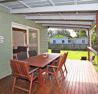 24 Sundew Street Mudjimba - 500 Bond - Pet Friendly Linen Supplied WIFI Air Cond. - Holiday Find