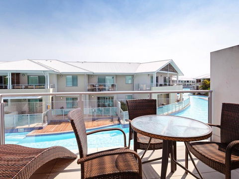 245 'Pacific Blue', 265 Sandy Point Rd - Air Conditioned Unit With Resort Facilities And Linen Supplied - Holiday Find 0