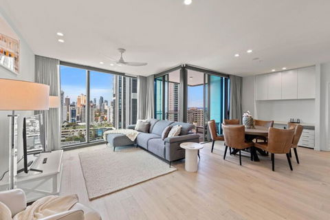 Beachside Luxury At Signature - Holiday Find 1