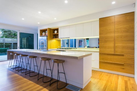 C-Escape - Holiday Find 4