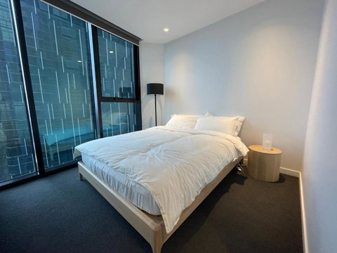 C&S Stay- Melbourne CBD - Holiday Find 2