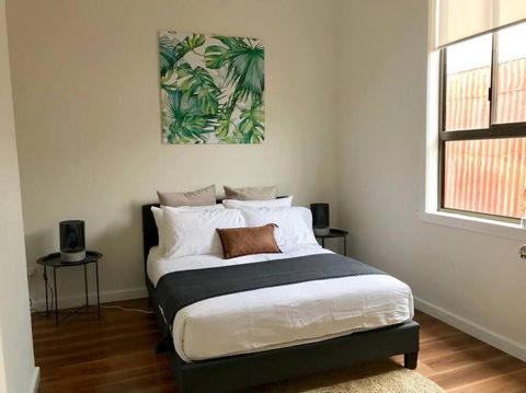 D109 Inner City Oasis On Buckingham - Holiday Find 0