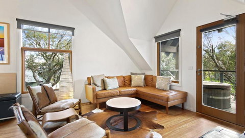 Dandongale - Holiday Find 1