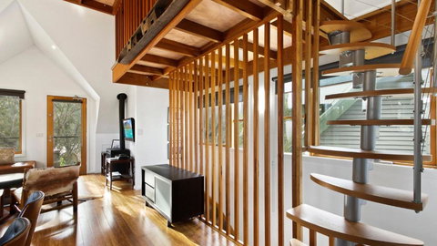 Dandongale - Holiday Find 3