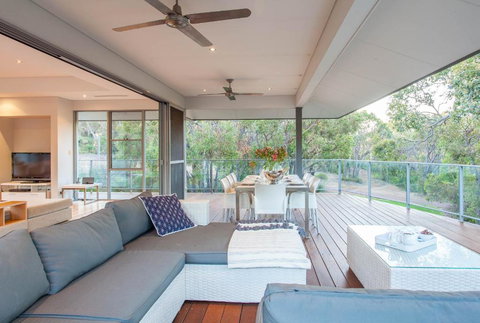 Deck House I Private Properties - Holiday Find 2