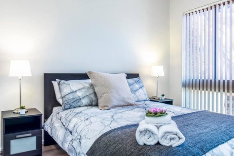 Delightful Getaway Steps From Attractions & Amenities - Holiday Find 3