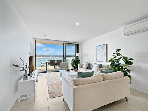 Deluxe 3-Bed Unit With Views - Holiday Find 0