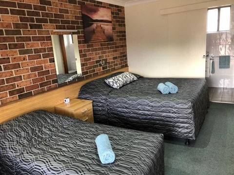 Denman Motor Inn - Holiday Find 2