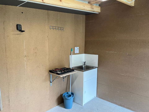 Derby Digs Cabin - Holiday Find 4