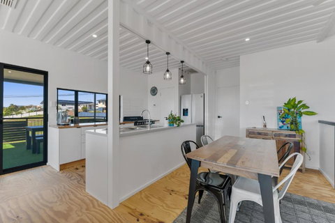 Designer Container Home With Amazing Island Views - Holiday Find 4