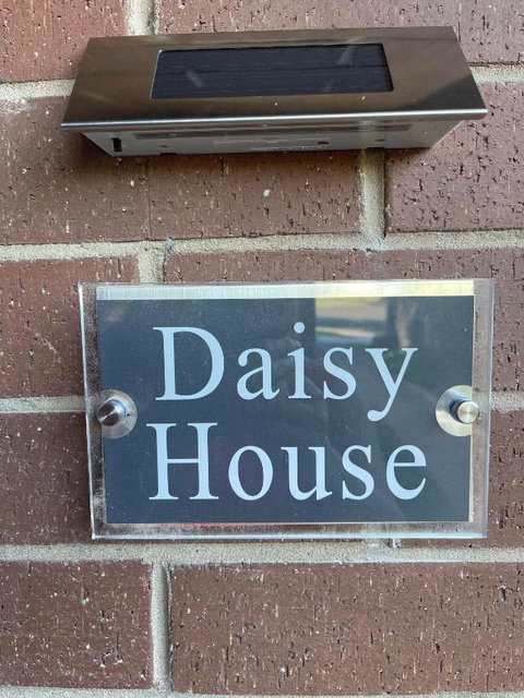 Daisy House - Whittington - 10 Minutes To Central Geelong - Holiday Find 1