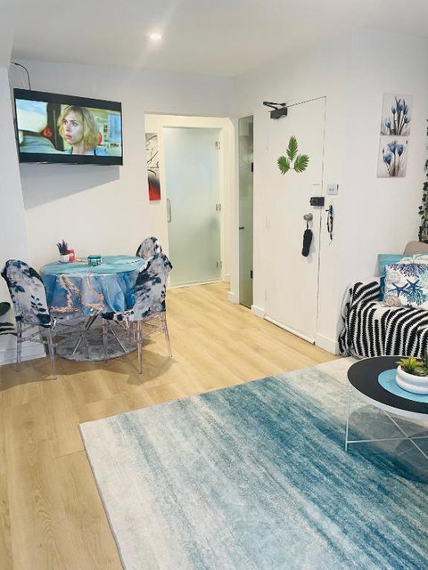 Dee Why 2 Bedroom Apartment - Holiday Find 3