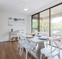 3 'Bangalee' 41 Soldiers Point Rd - Fantastic Waterfront Unit with Pool WIFI  Chromecast - Holiday Find