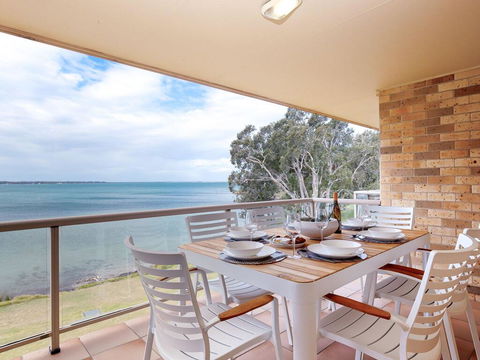 3 'Pelican Sands', 83 Soldiers Point Rd - Stunning Waterfront Unit With Magical Water Views & Air Conditioning - Holiday Find 0