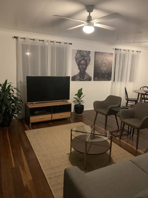 3 Bedroom Apartment - Holiday Find 0