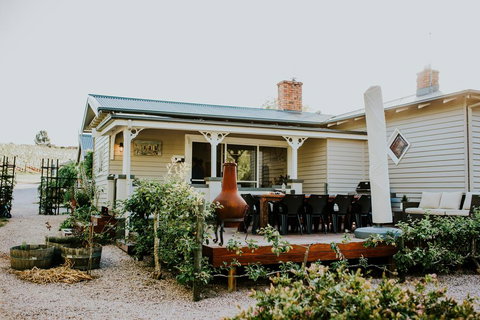 3 Willows Vineyard Cottage - Holiday Find 0