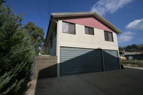 3/9 Park Road, Jindabyne - Holiday Find 1