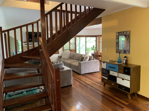 305 Montville - Holiday Find 3