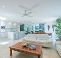 31 on Edward - Holiday Find