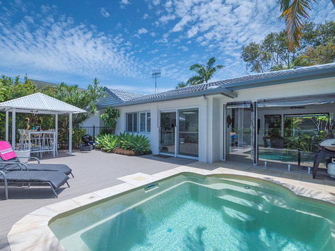 31 On Edward - Holiday Find 1