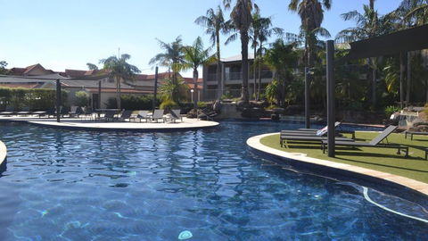 39A Cypress Drive - Mulwala - Holiday Find 0