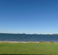4 'Harbourside' 3-7 Soldiers Point Road - ground floor on the waterfront - Holiday Find