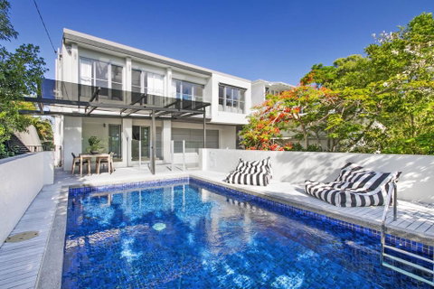 42 Bryan Street - Holiday Find 1