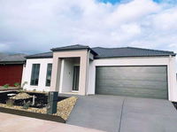 Book Tarneit Accommodation Vacations Holiday Find Holiday Find