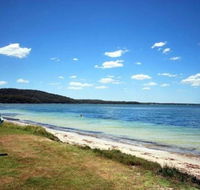 5 'Harbourside' 3-7 Soldiers Point Road - ground floor waterfront unit - Holiday Find