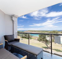 5 'The Outlook' 4 Ocean Parade - overlooking Boat Harbour beach and ducted air conditioning - Holiday Find