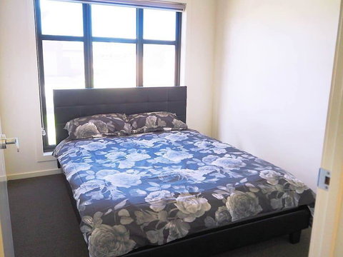 5 Bed 2 Bath Big House - Holiday Find 2
