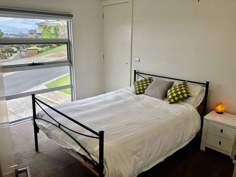 5 Star Gowanbrae Views - Holiday Find 0