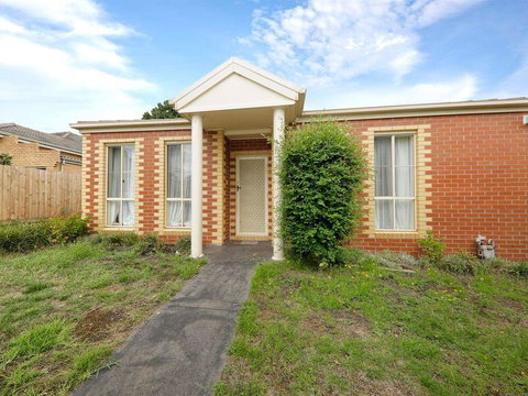 6 CAN STAY, CENTRAL GLEN WAVERLEY - Holiday Find 0