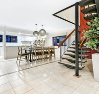 7 Bedroom Gold Coast Luxury Waterfront Home with Pool sleeps 20 - Holiday Find