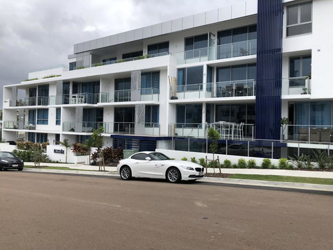 8 ON ELYSEE Alexandra Headland / Mooloolaba Beach - Holiday Find 0