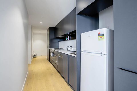 80, EvelynGreen, 2BR1Bth Apt, Collingwood,  Close CBD - Holiday Find 3
