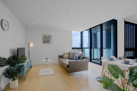 80, EvelynGreen, 2BR1Bth Apt, Collingwood,  Close CBD - Holiday Find 0
