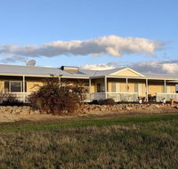 A Better Life Animal Sanctuary FarmStay - Private Two-Bedrooms Lounge Room  Bathroom  Toilet Shared Kitchen - Holiday Find