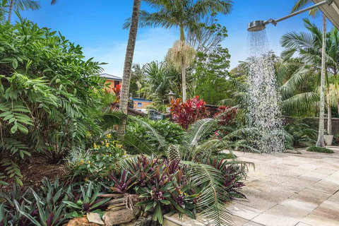 A PERFECT STAY - Cavvanbah Seaside Cottage - Holiday Find 3