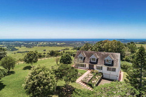 A PERFECT STAY - Pacific Ridge - Holiday Find 1