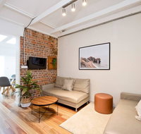 A Quaint Darlinghurst Cottage - Holiday Find