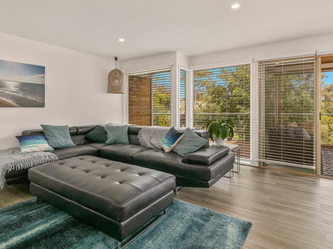 A Wave From It All - Holiday Find 3