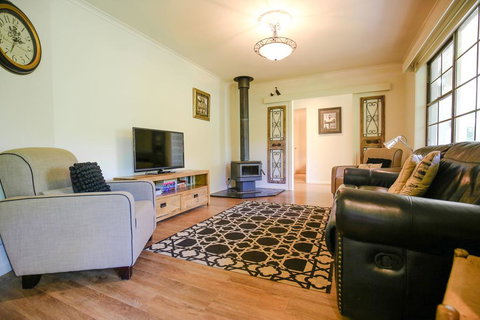 Abbeville In Bright - Holiday Find 1