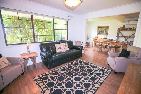 Abbeville In Bright - Holiday Find 2