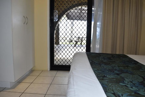 ABSOLUTE BEACH FRONT MACKAY - Comfort Resort Blue Pacific - Holiday Find 2
