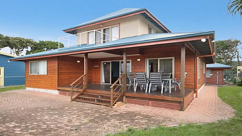 Absolute Beachfront At Hastings - Holiday Find 2