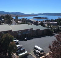 Acacia Snowy Motel - Holiday Find